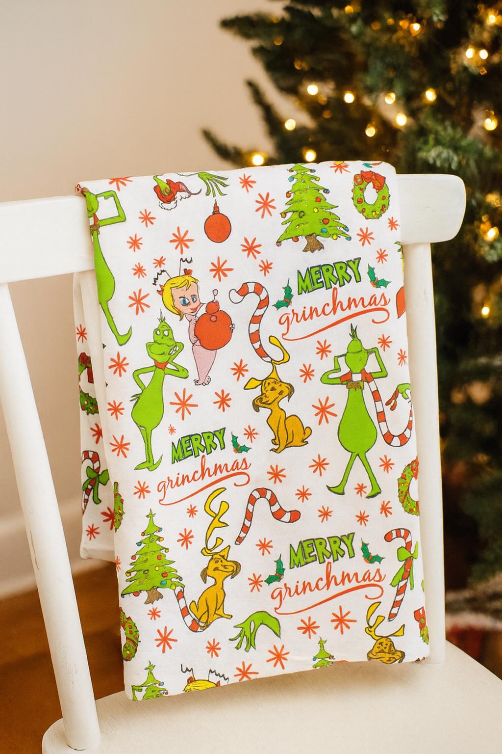 Grinch Christmas Linen-Look Polyester Fabric: Holiday Sewing, Quilting By The Half Yard Anime Fabric