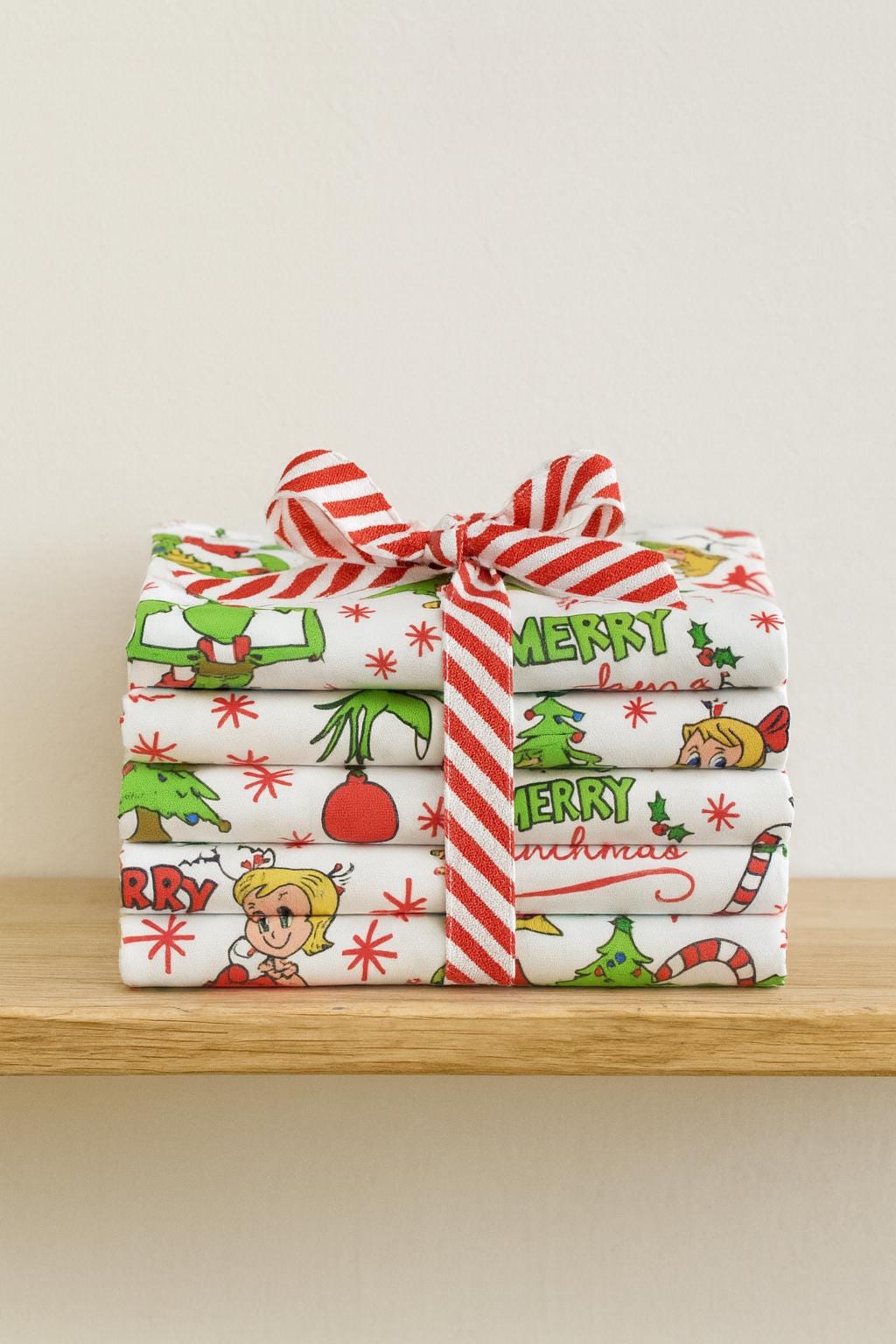 Grinch Christmas Linen-Look Polyester Fabric: Holiday Sewing, Quilting By The Half Yard Anime Fabric